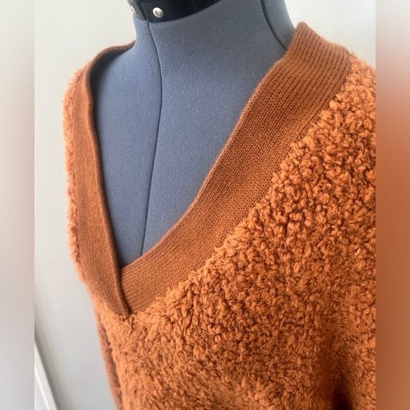 NWT UGG Sz L Dreeann Soft Plush Fleece Wool Blend V-Neck Teddy Bear Long Sleeve - Picture 6 of 16